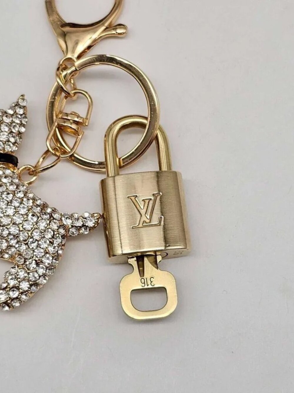 Louis Vuitton Gold Lock & Key 🔑 Authentic LV Unbranded Dog Keychain Charm - Picture 7 of 7